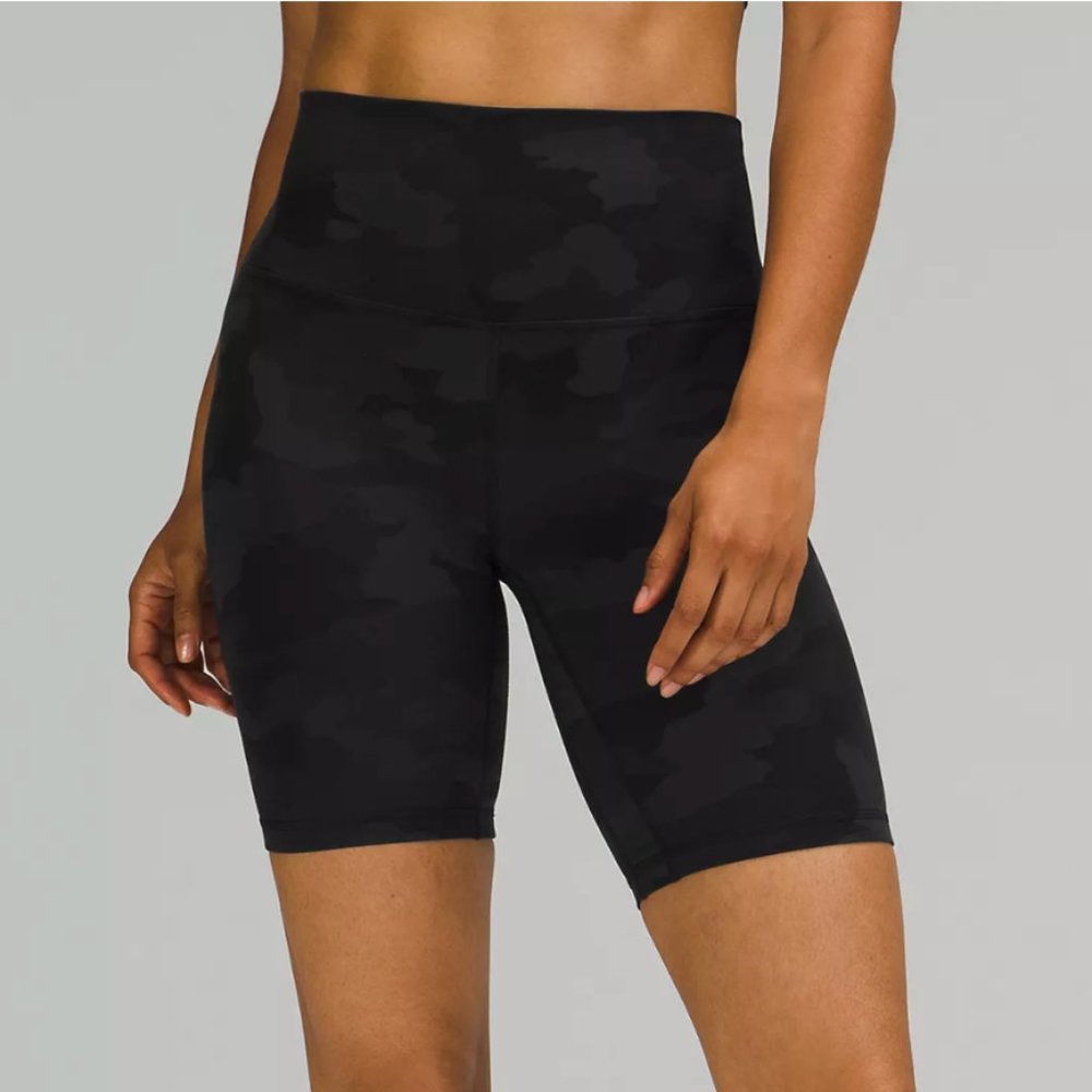 lululemon Align™ High-Rise Short 8" Size 6 in Heritage 365 Camo Deep Coal
